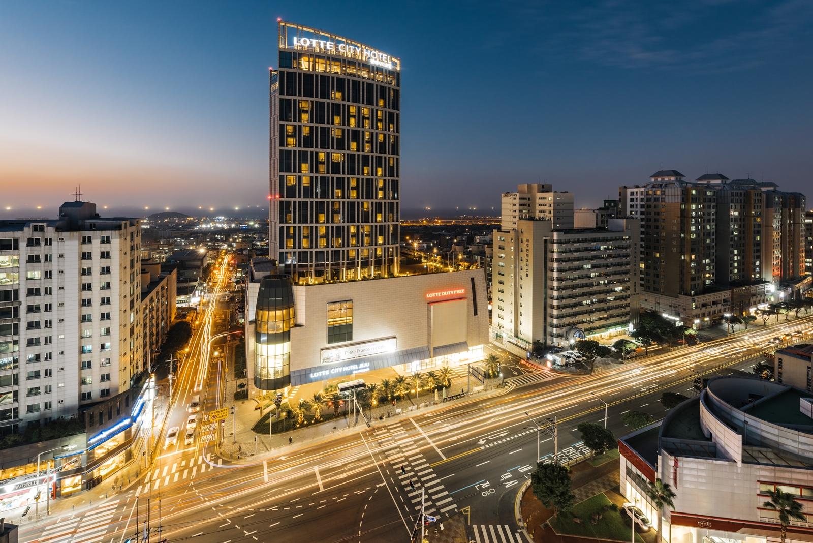 Lotte City Hotel Jeju Bagian luar foto