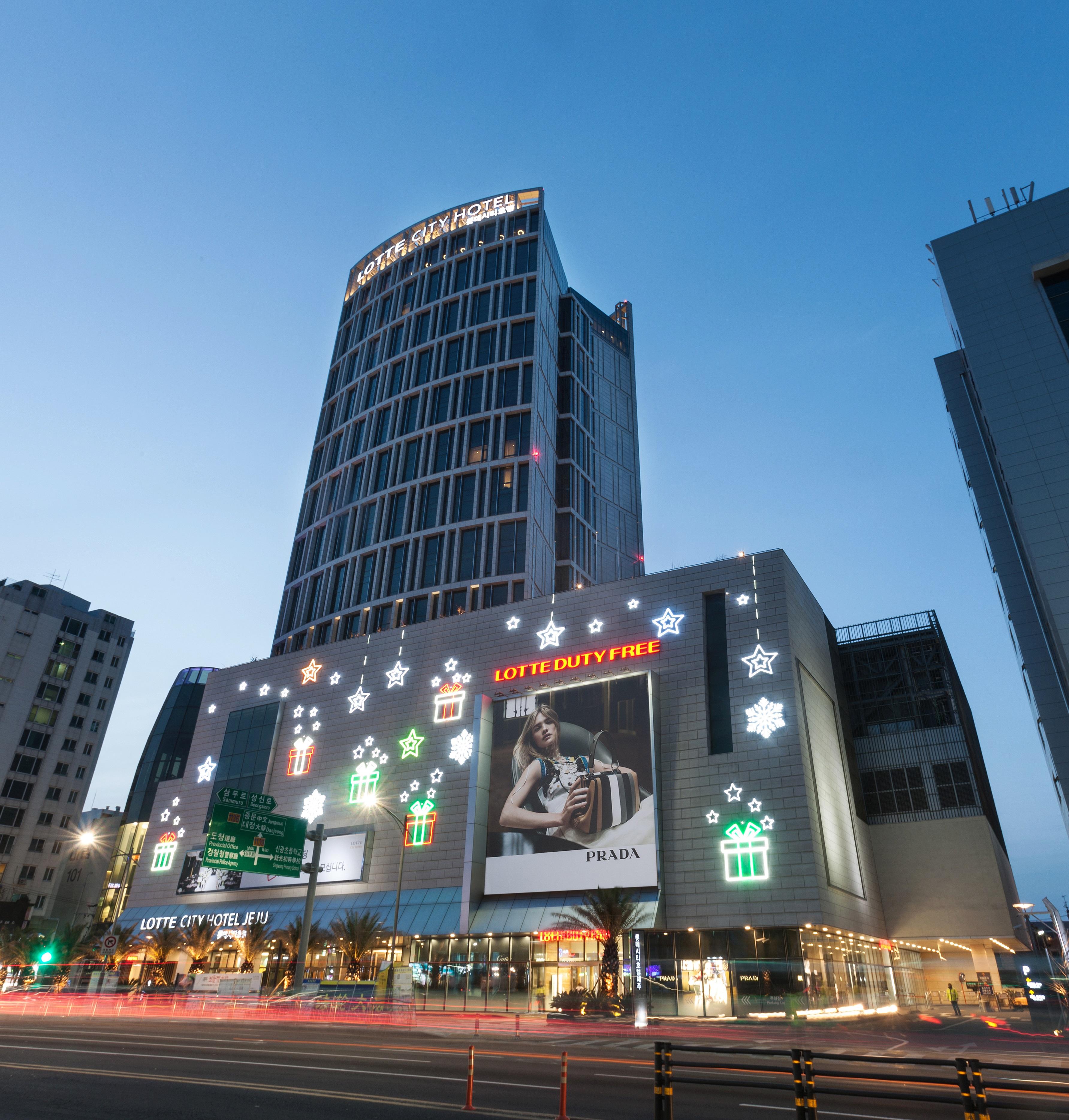 Lotte City Hotel Jeju Bagian luar foto