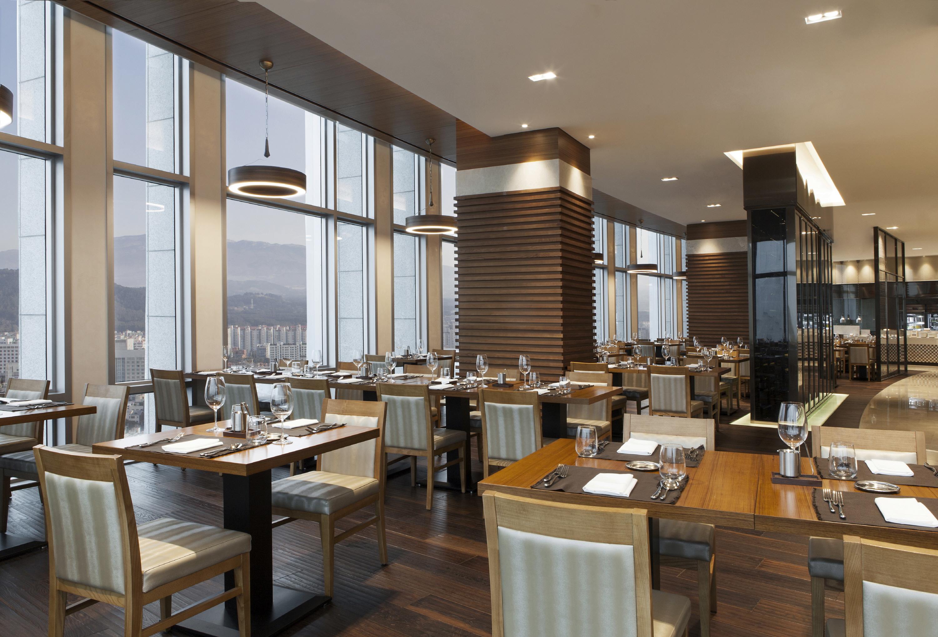 Lotte City Hotel Jeju Bagian luar foto