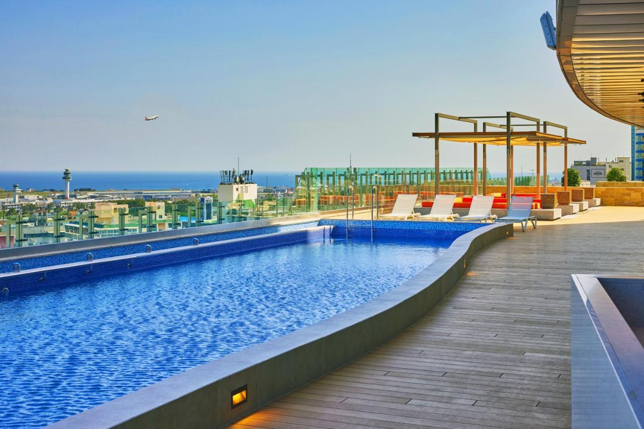 Lotte City Hotel Jeju Bagian luar foto