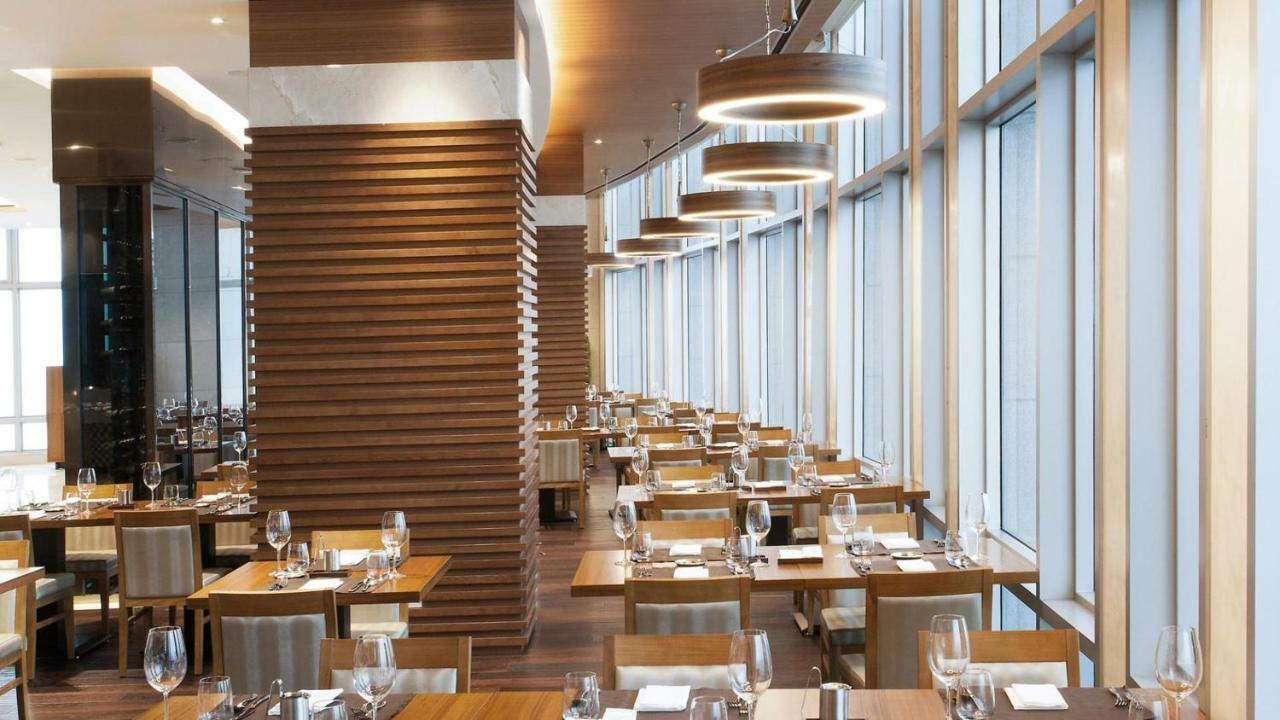 Lotte City Hotel Jeju Bagian luar foto