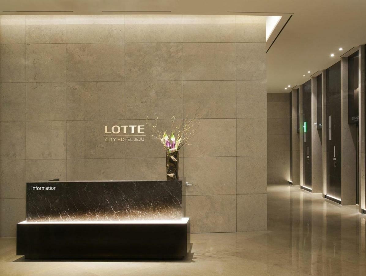 Lotte City Hotel Jeju Bagian luar foto